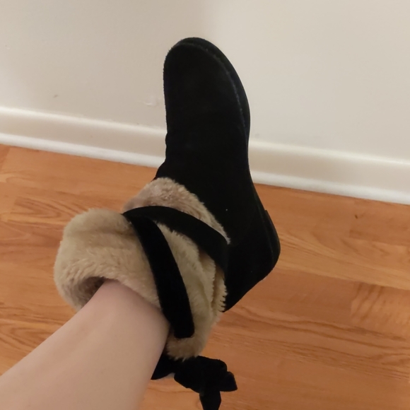 Also booties - Picture 5 of 5